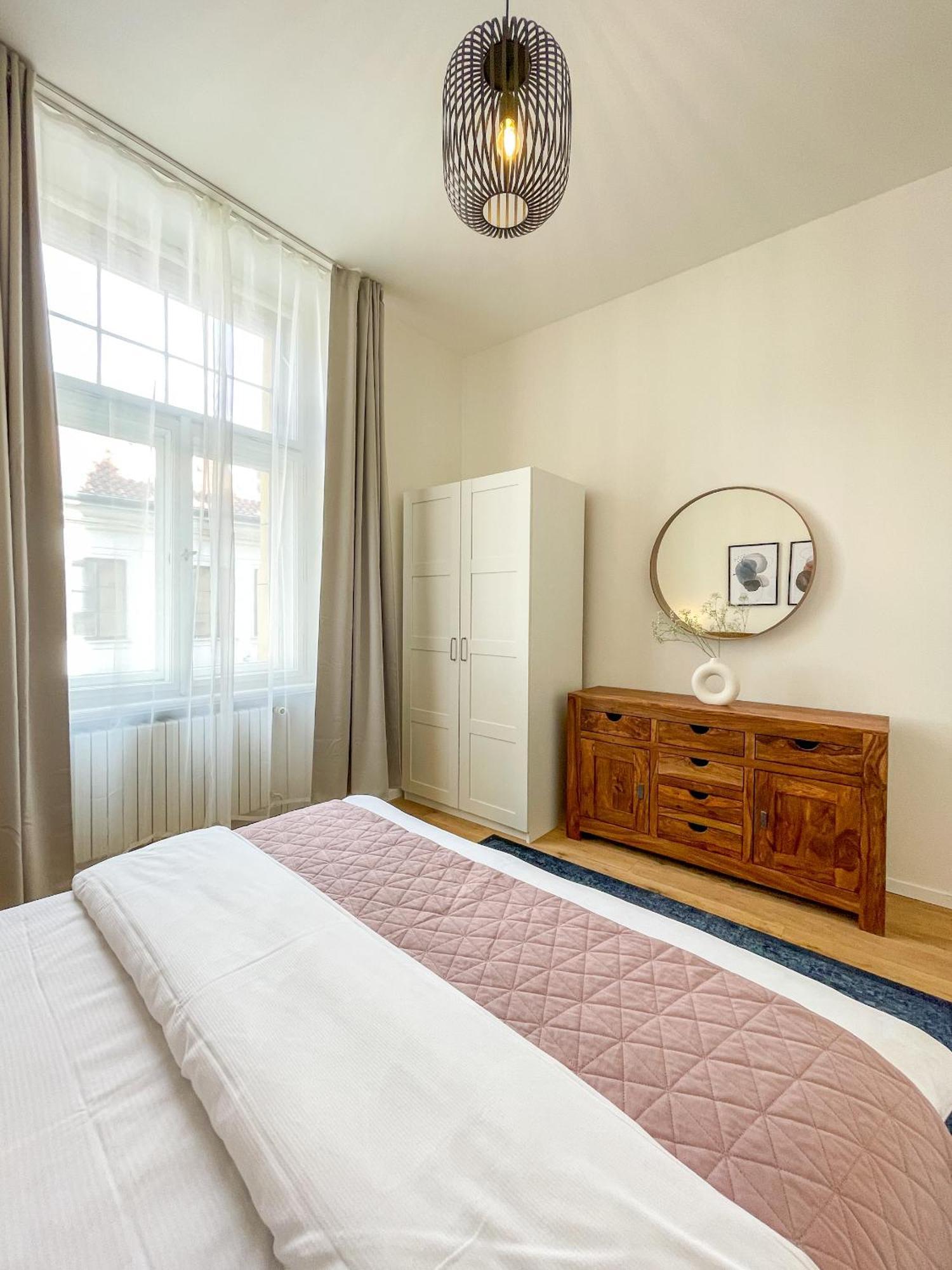 Powder Tower Residence Prague Ngoại thất bức ảnh